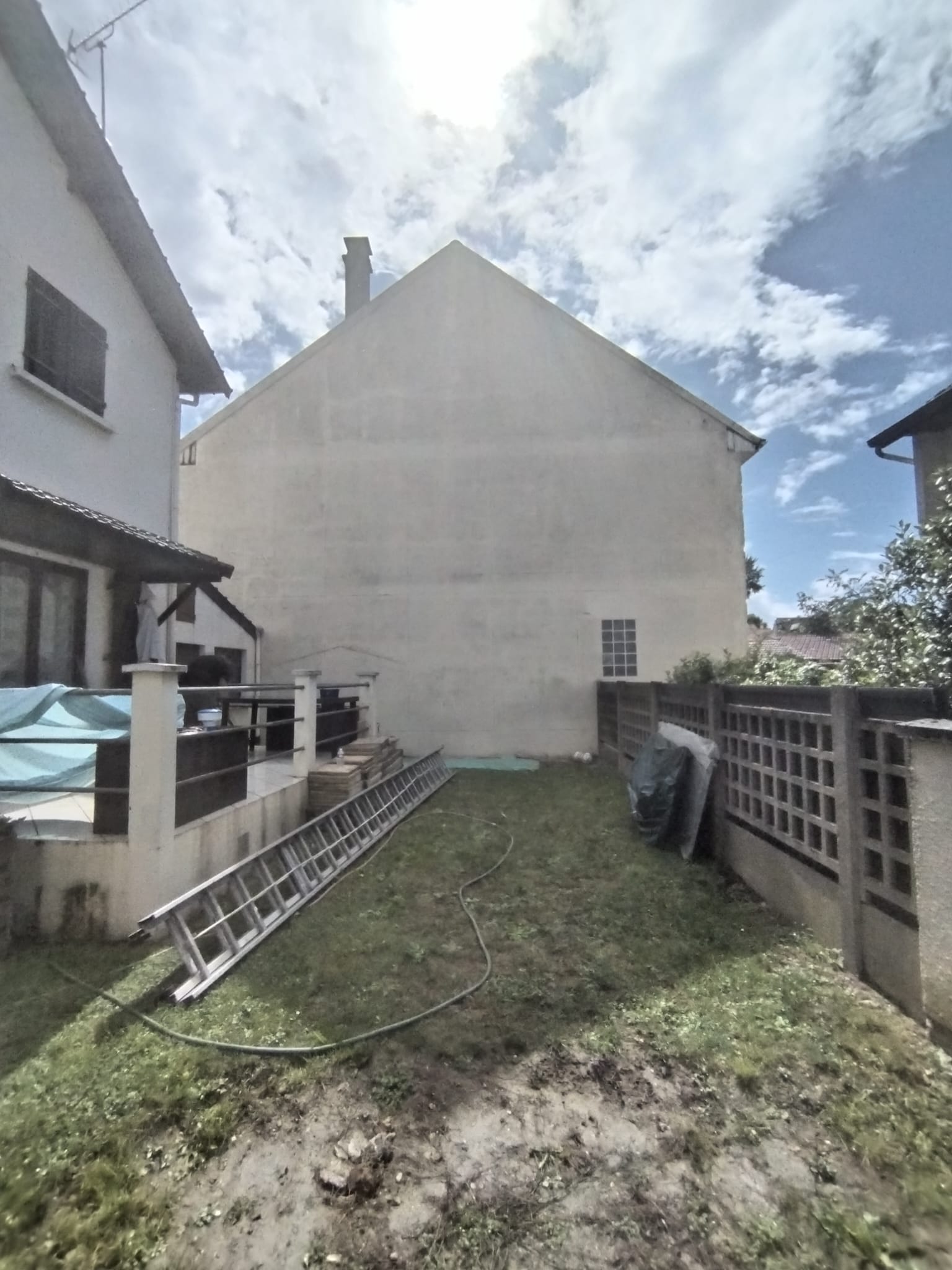 Nettoyage de façade, application de peinture et hydrofuge à Champigny-sur-Marne, photo 2