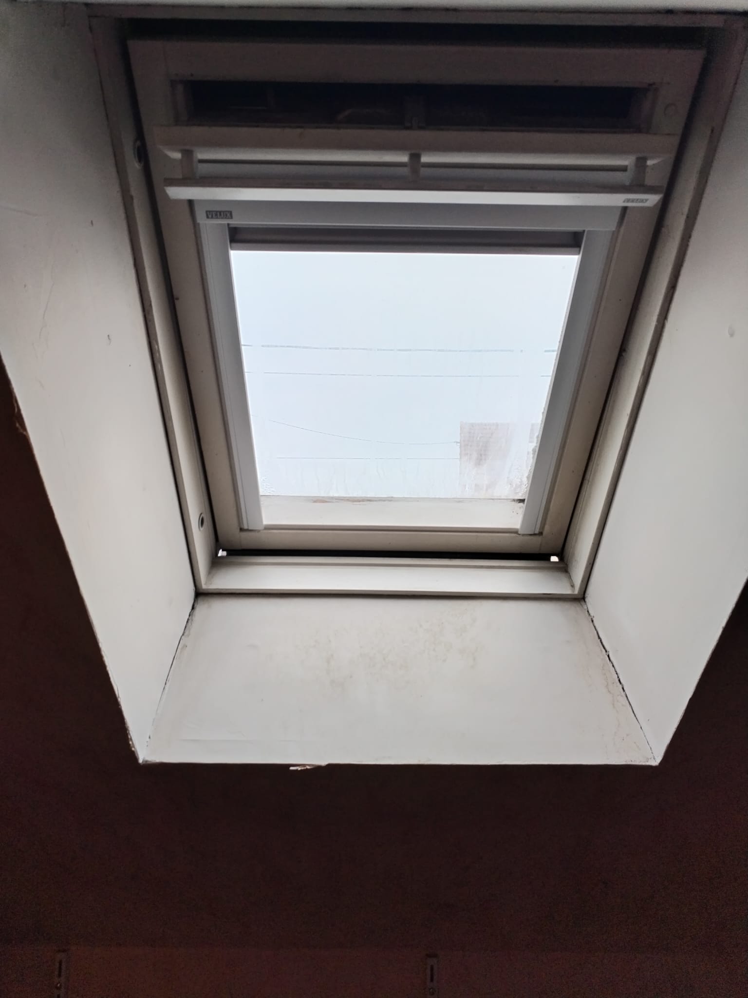 Dépose et remplacement de fenêtre de toit à Tremblay-en-France, photo 1